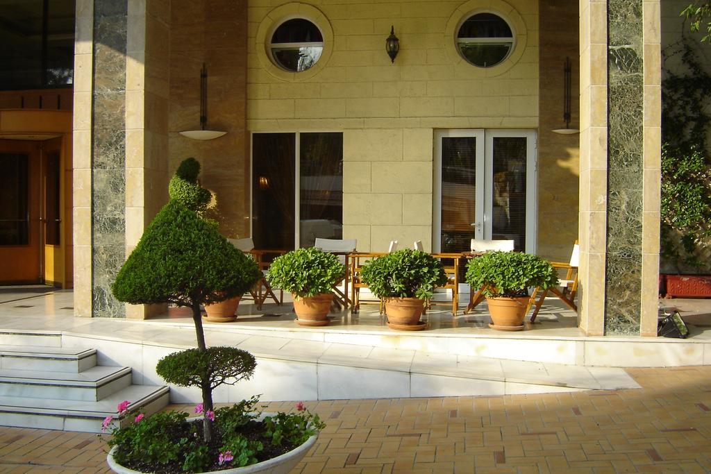 Nepheli Hotel Salonicco Esterno foto