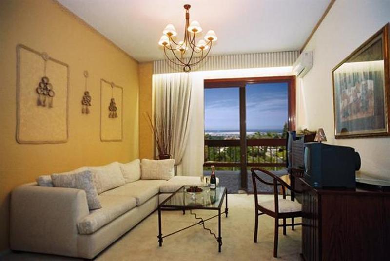 Nepheli Hotel Salonicco Esterno foto