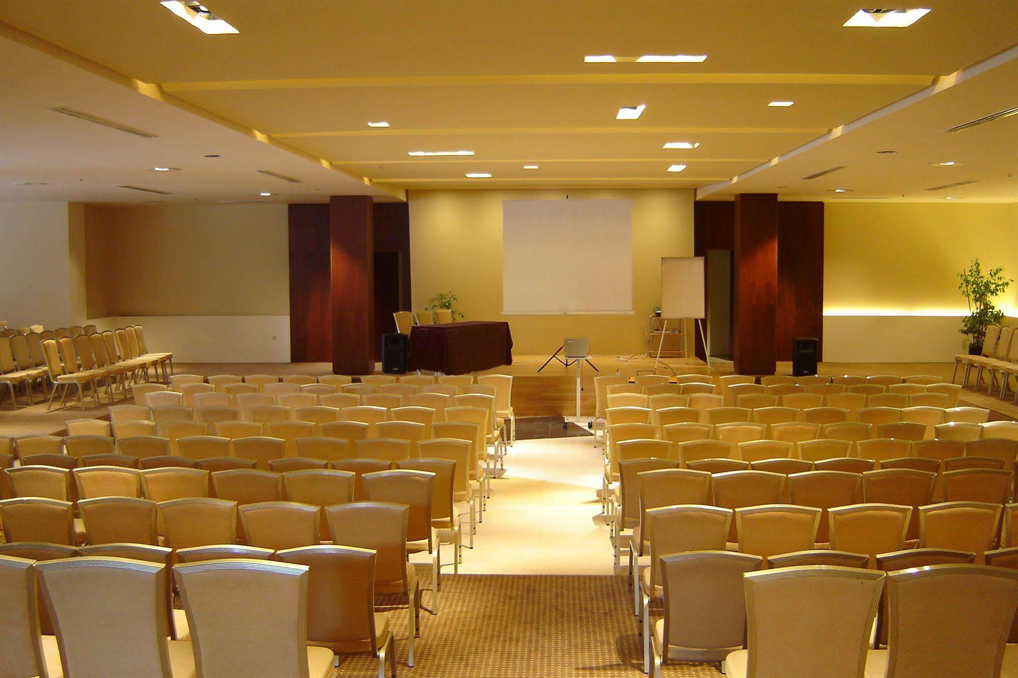 Nepheli Hotel Salonicco Esterno foto